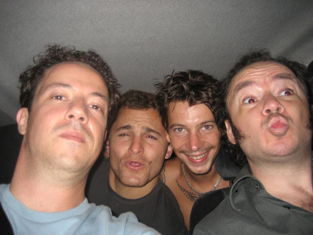 data/images/news/200612281316420.ca-reste-entre-nous-bd.jpg